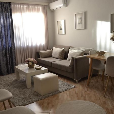 Aria Apartment Berat Exteriör bild